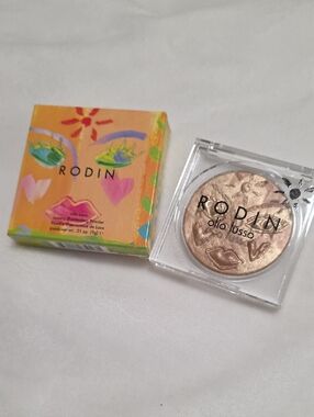 NIB RODIN Olio Lusso Luxury Illuminating Powder in Goddess Aurora